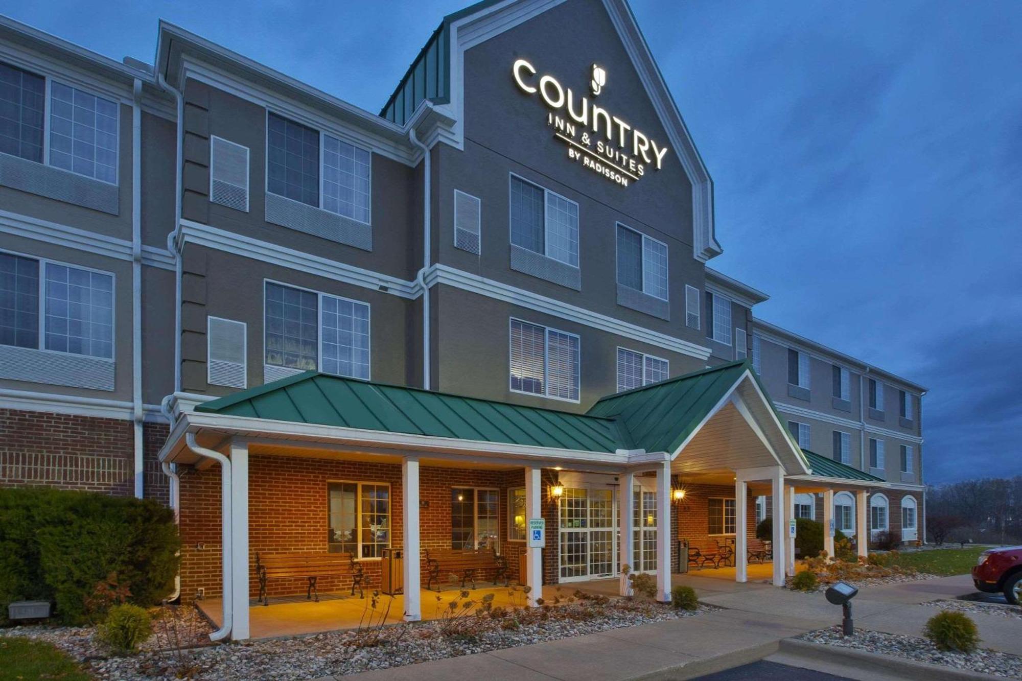 Country Inn & Suites By Radisson, Big Rapids, Mi Eksteriør bilde